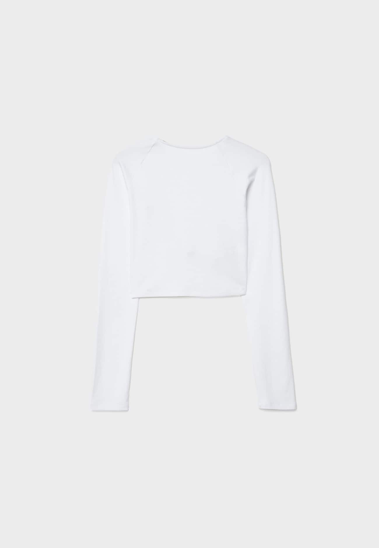 Camiseta com costas abertas