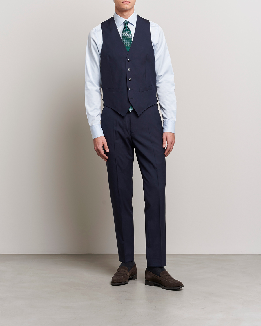 Oscar Jacobson Carlo Wool Waistcoat Blue