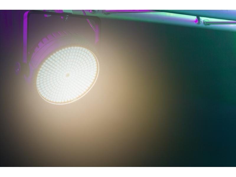 BeamZ Scheinwerfer BT430 Strobe Par LED Stroboskop