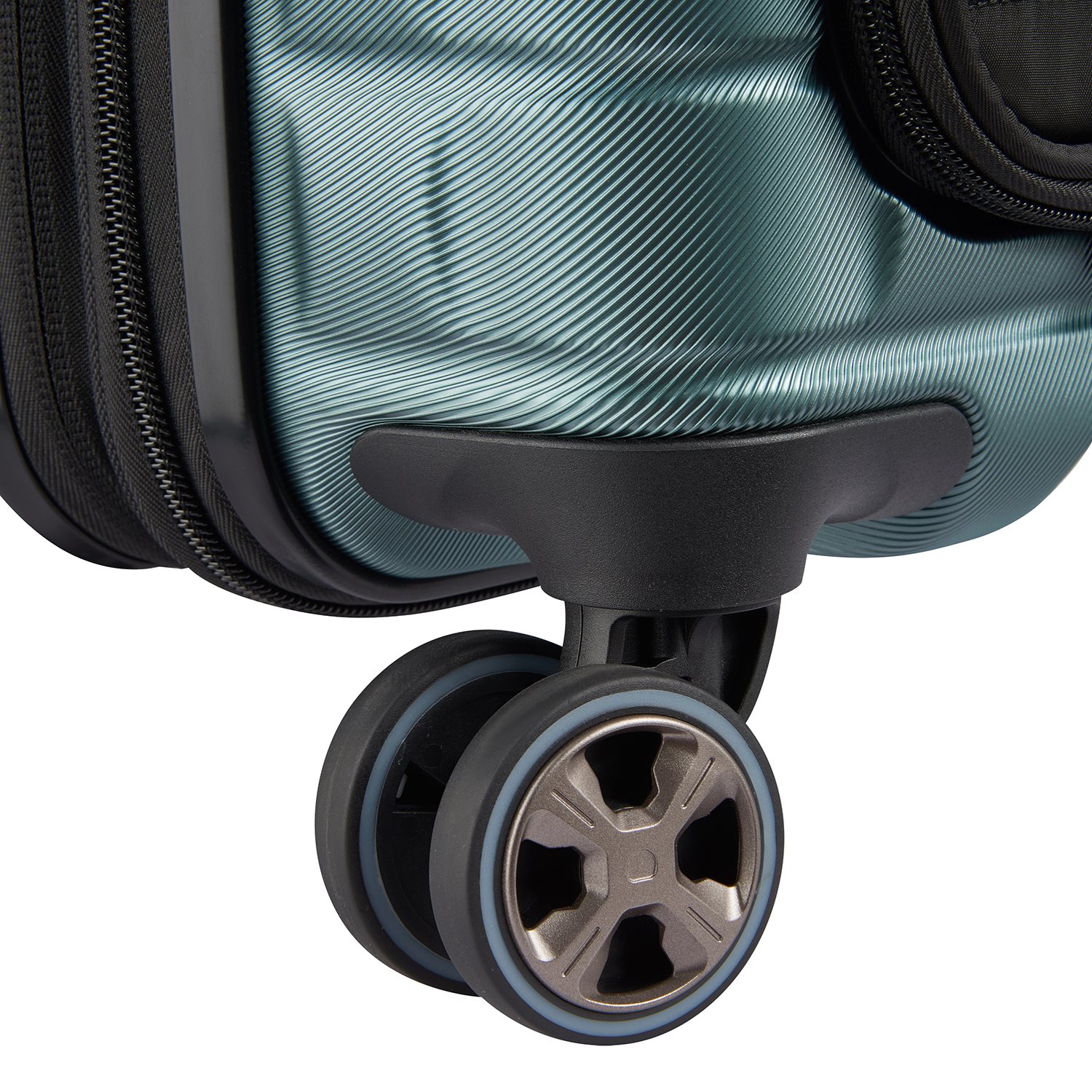 Delsey Shadow 5.0 Cabin Trolley Expandable Front Pocket green