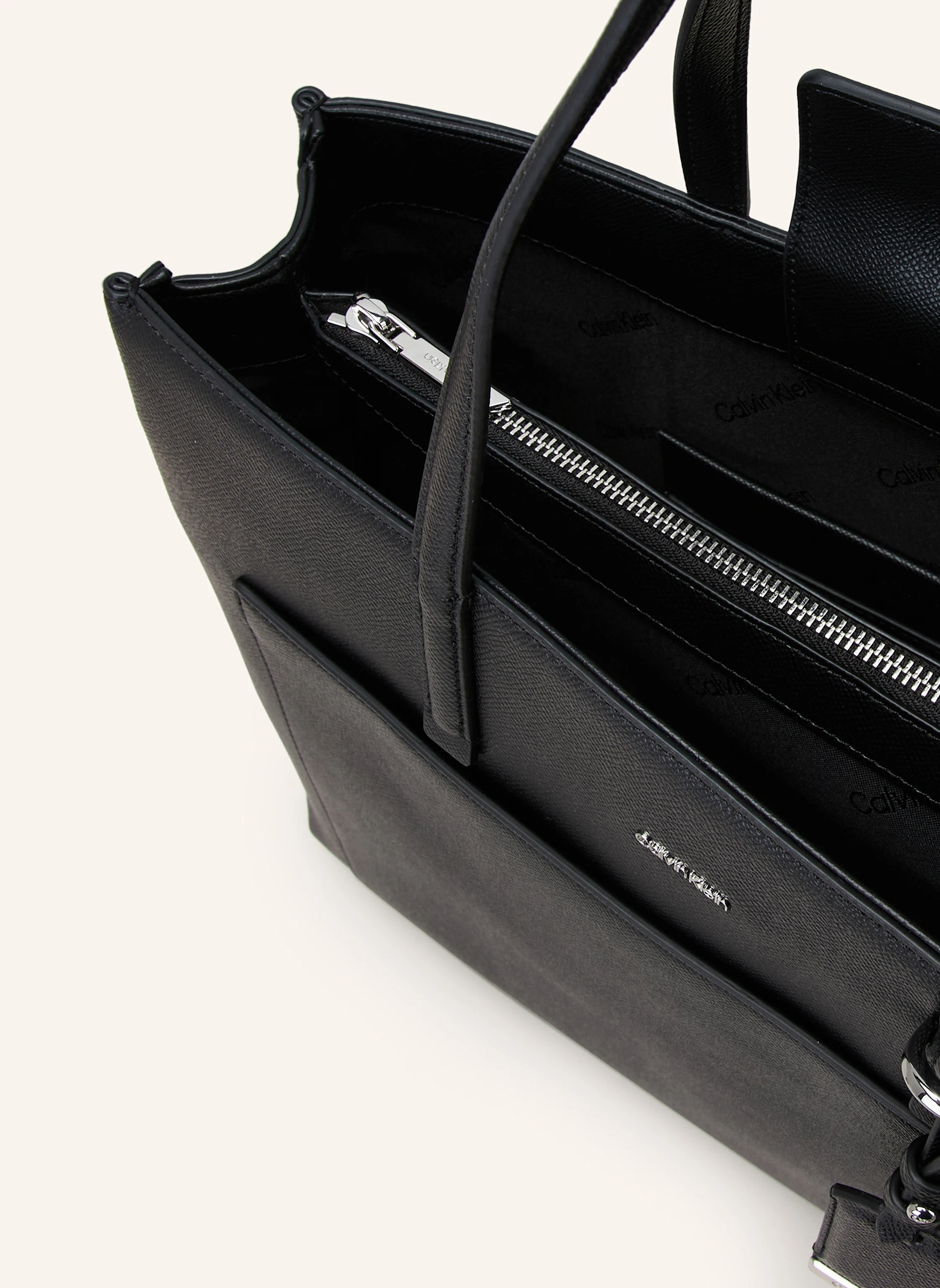 Calvin Klein Shopper