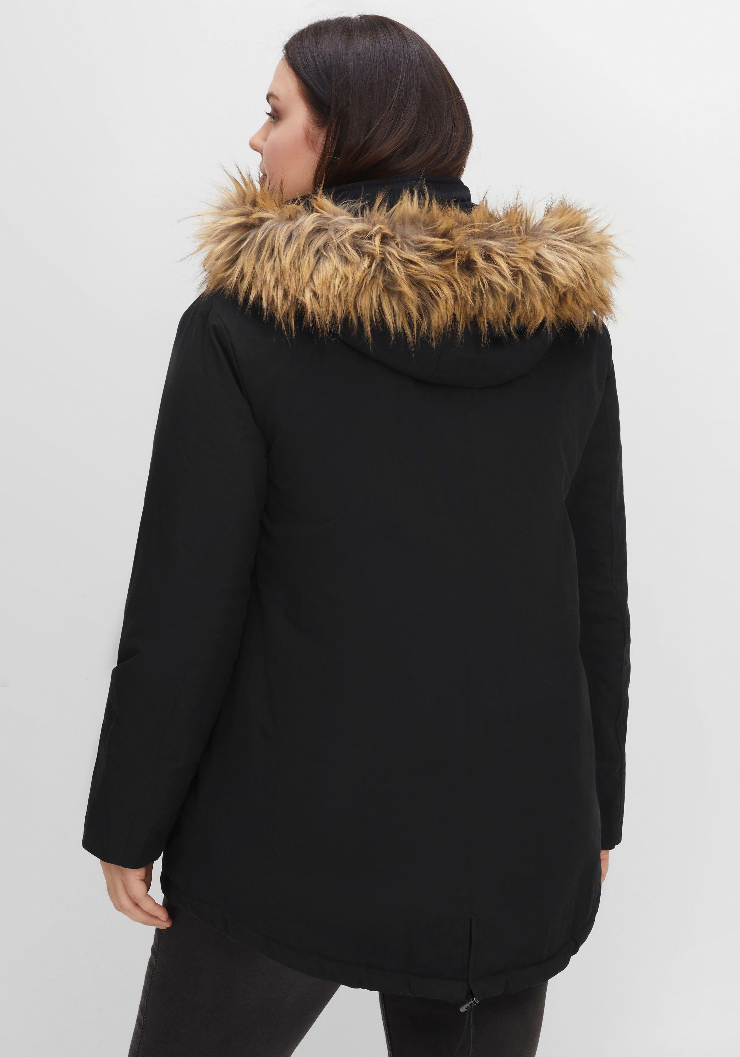 Parka mit Fellimitat-Kapuze und Oversized-Schultern