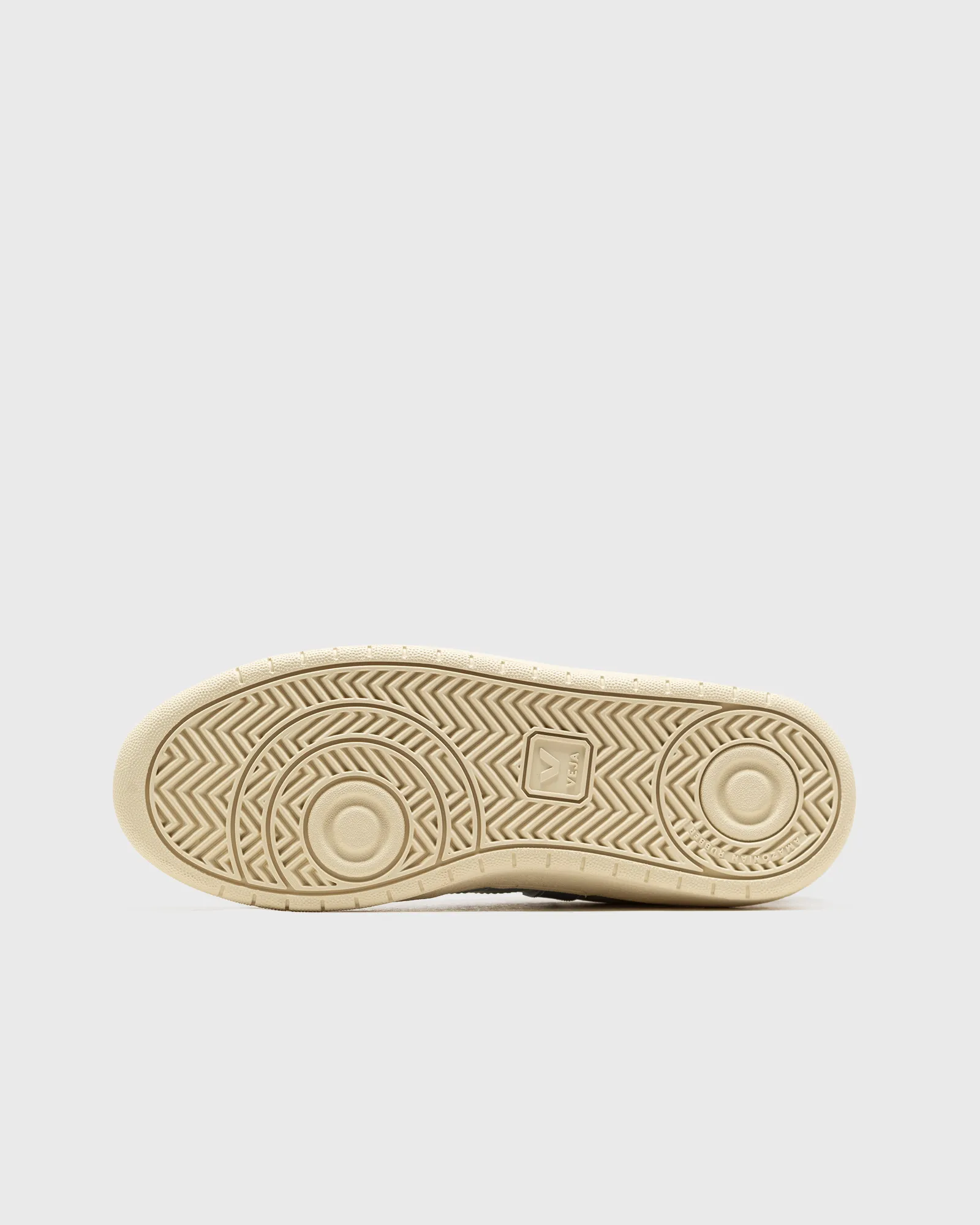 Veja V-12 LEATHER