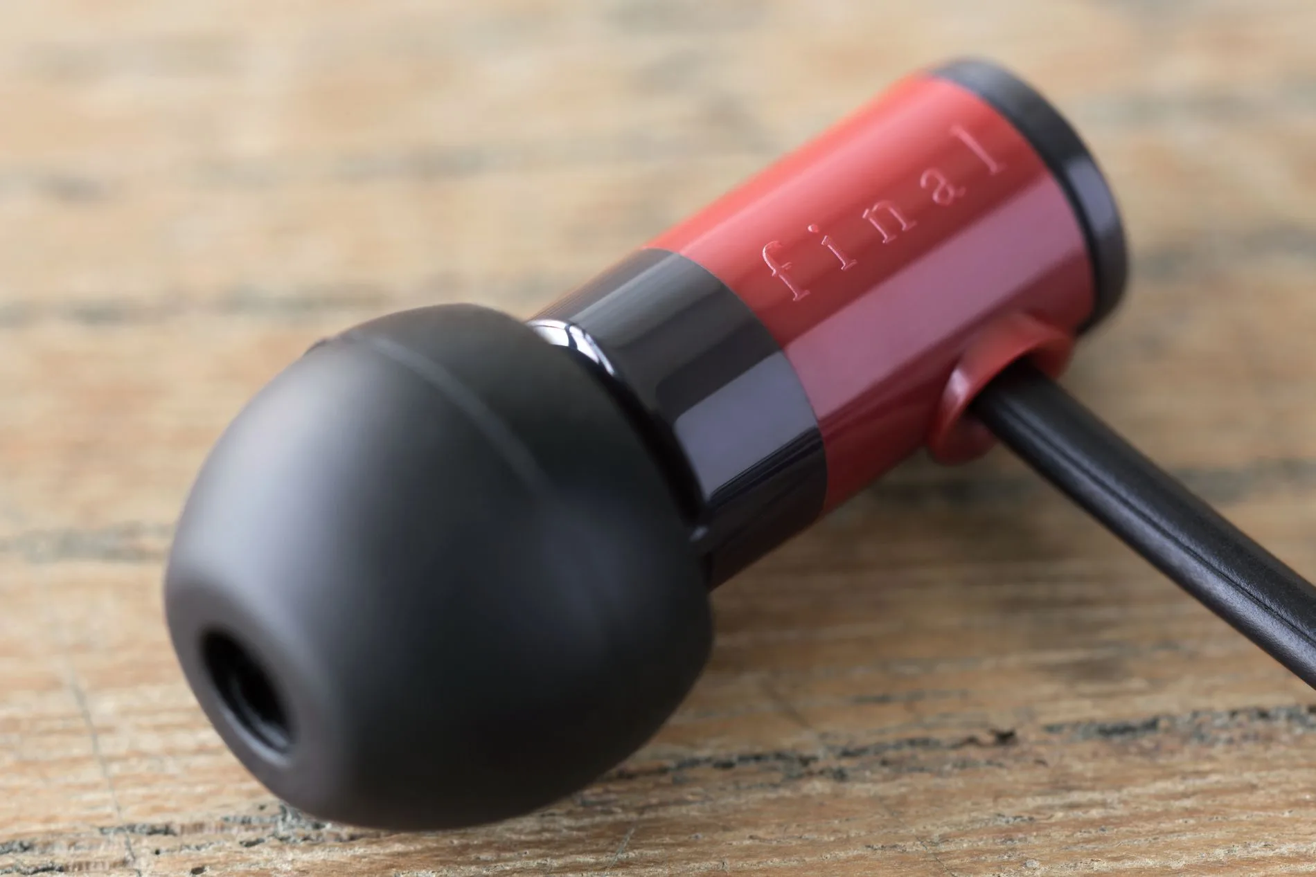 Final E1000 Rouge Écouteurs intra-auriculaires