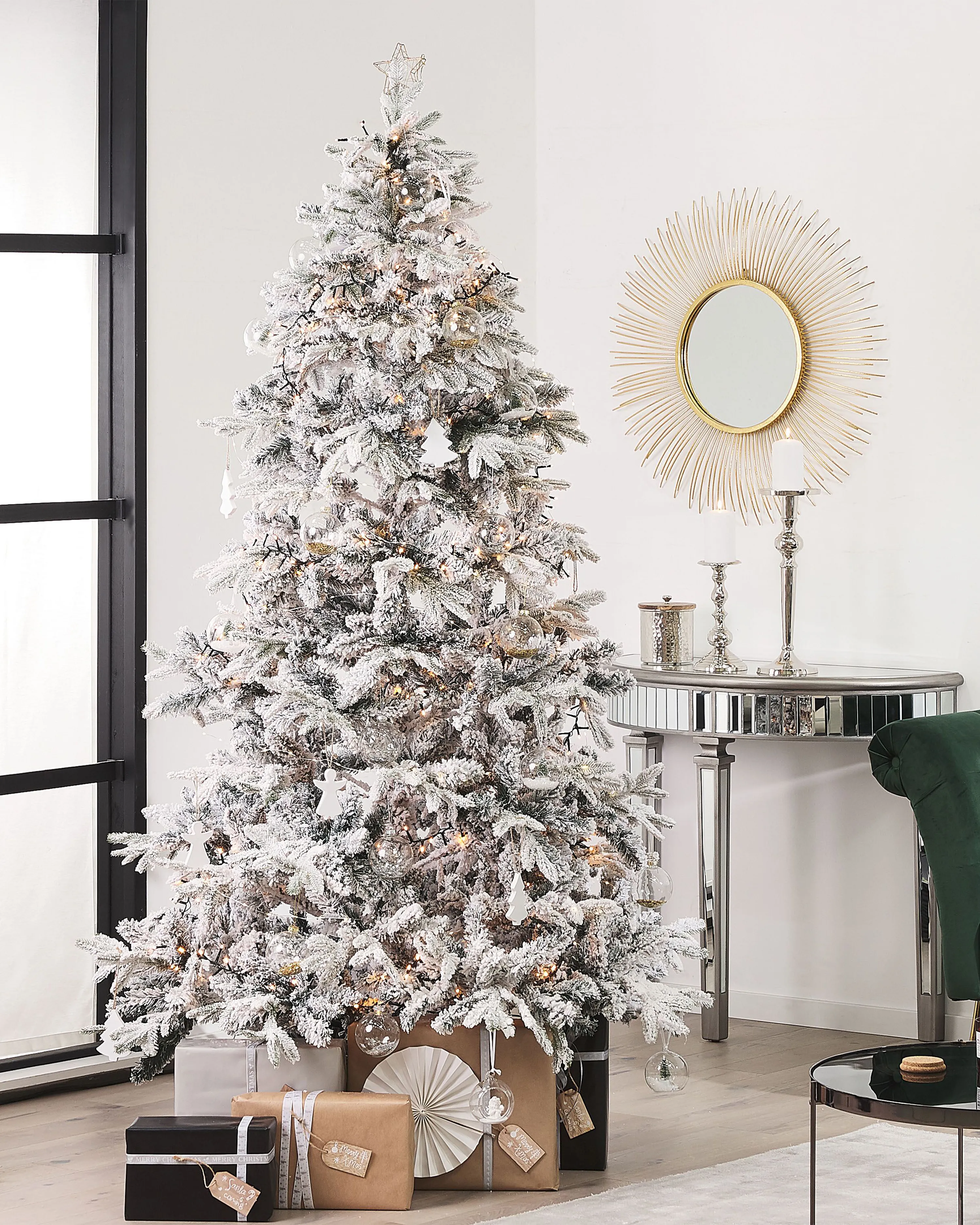 Besneeuwde kunstkerstboom TOMICHI 210 cm Wit