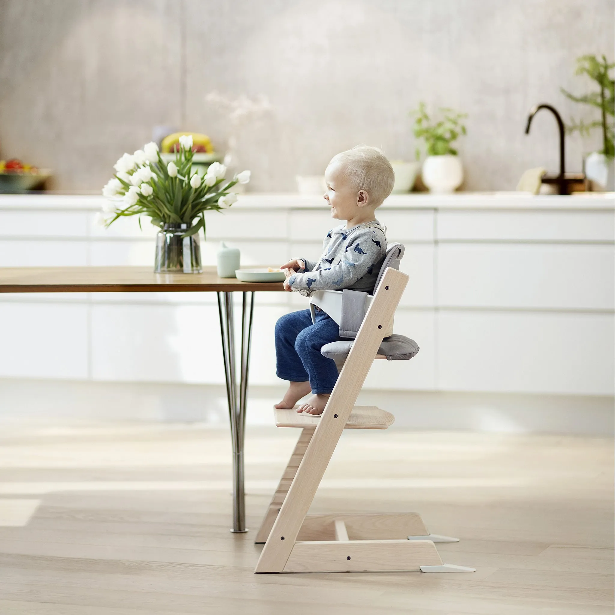 Stokke Chaise Haute Tripp Trapp® + Coussin avec Cabaret Tripp Trapp® - Whitewash