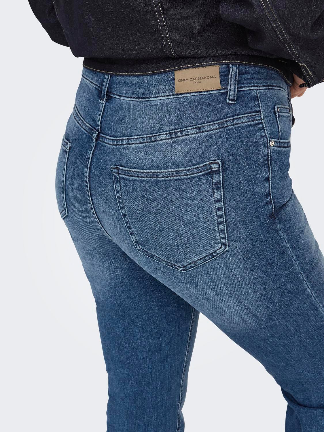 CARWILLY Mittlere Taille Ausgestellt Jeans Medium Blue Denim