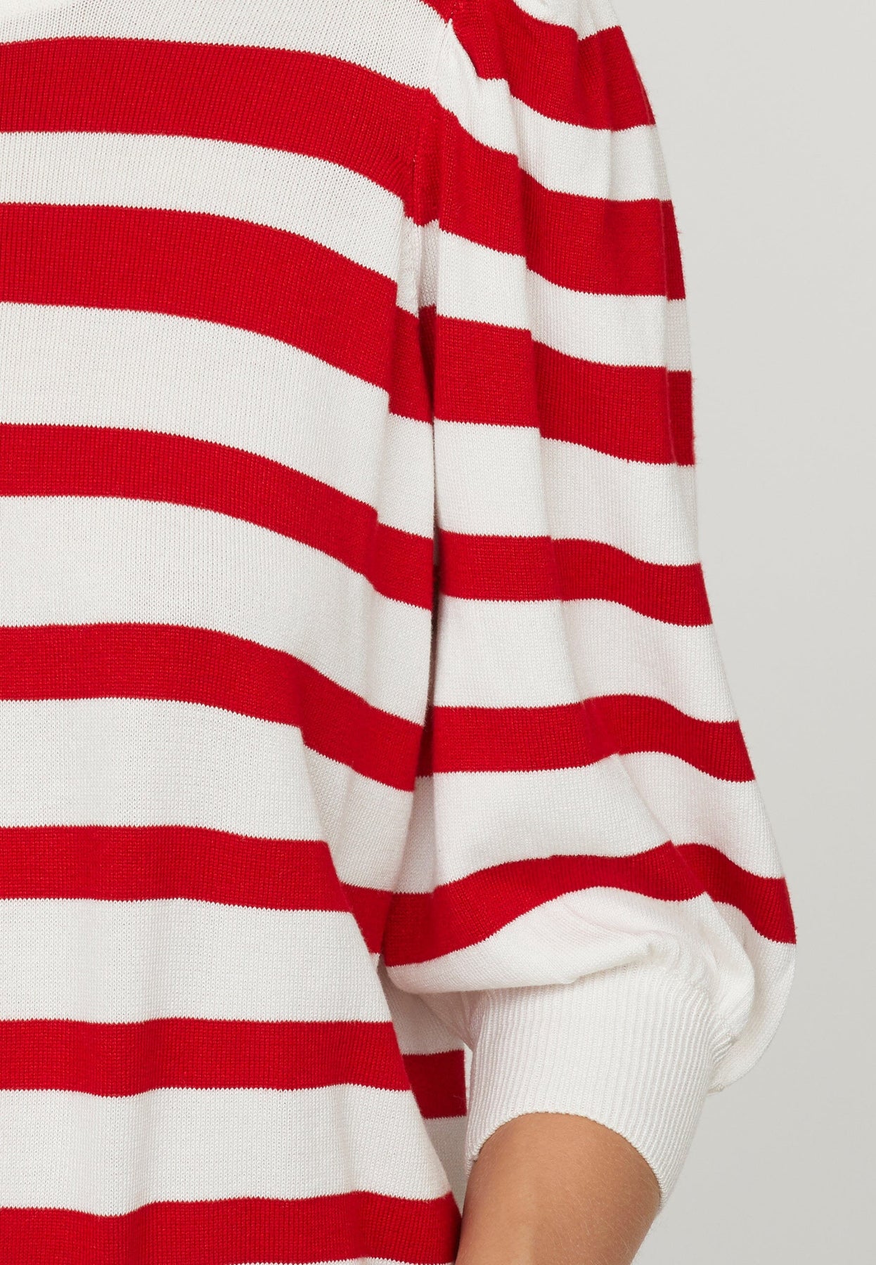 Sisters Point Halia-Ss1 831 cream ruby