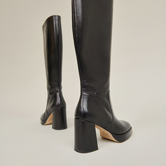 Bottes à plateformes  en cuir noir