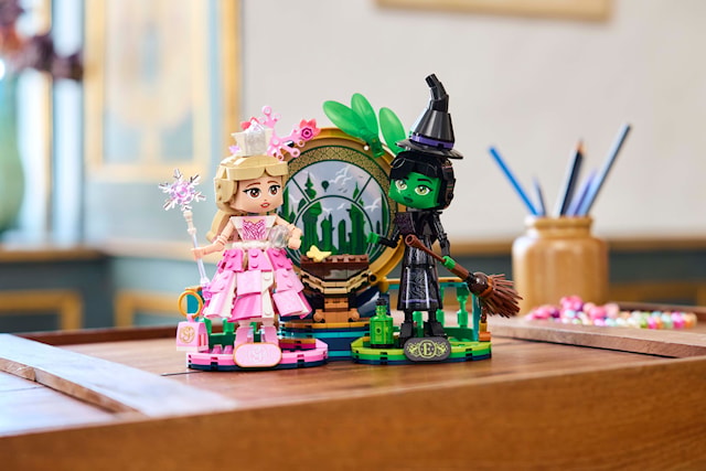 Figurer av Elphaba og Glinda LEGO® Wicked (75682)