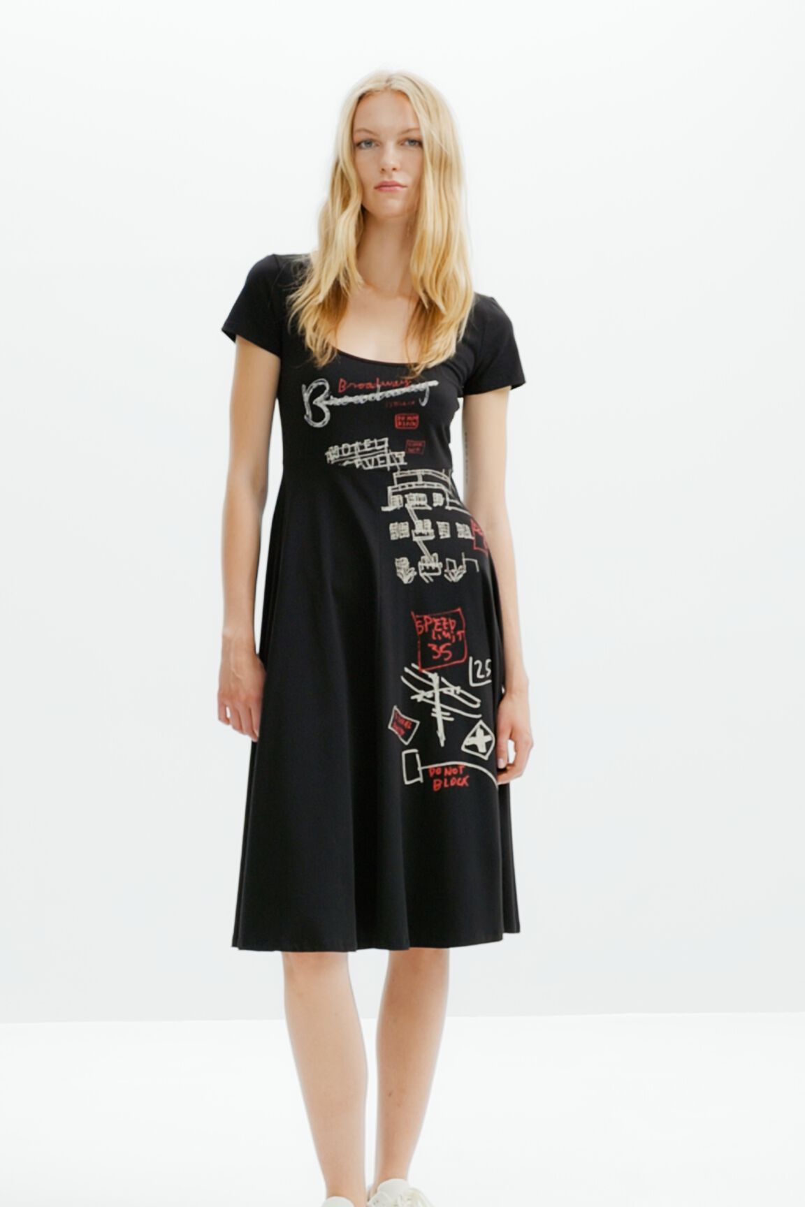 Robe courte arty