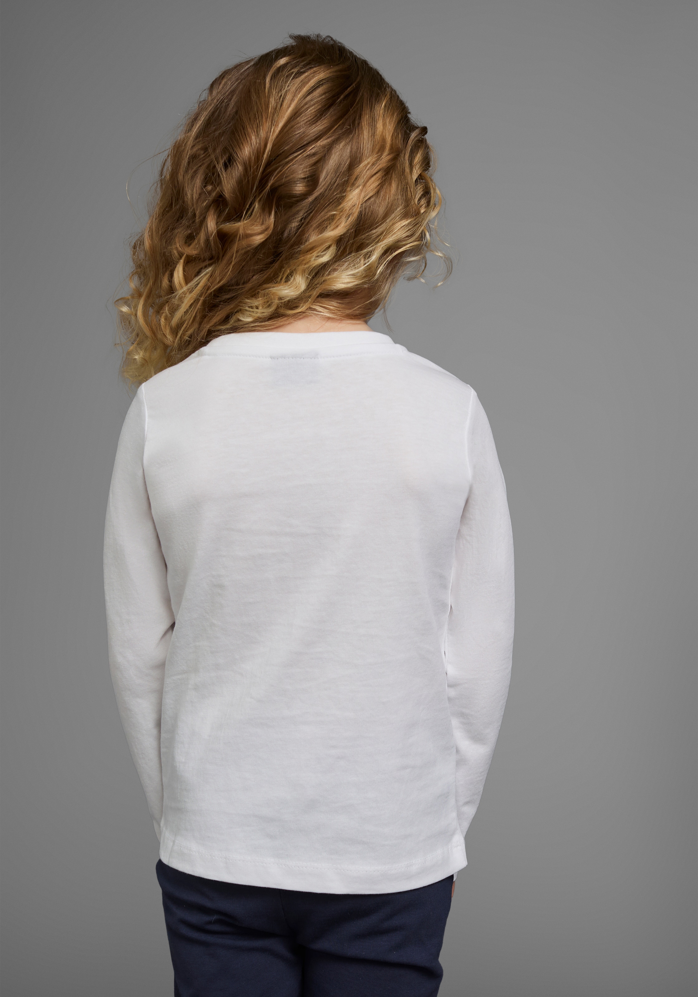 KIDSWORLD Langarmshirt », mit Paillettenherz zum Wenden«, Langarm,  Basic-Passform,  mit glitzernden Pailletten