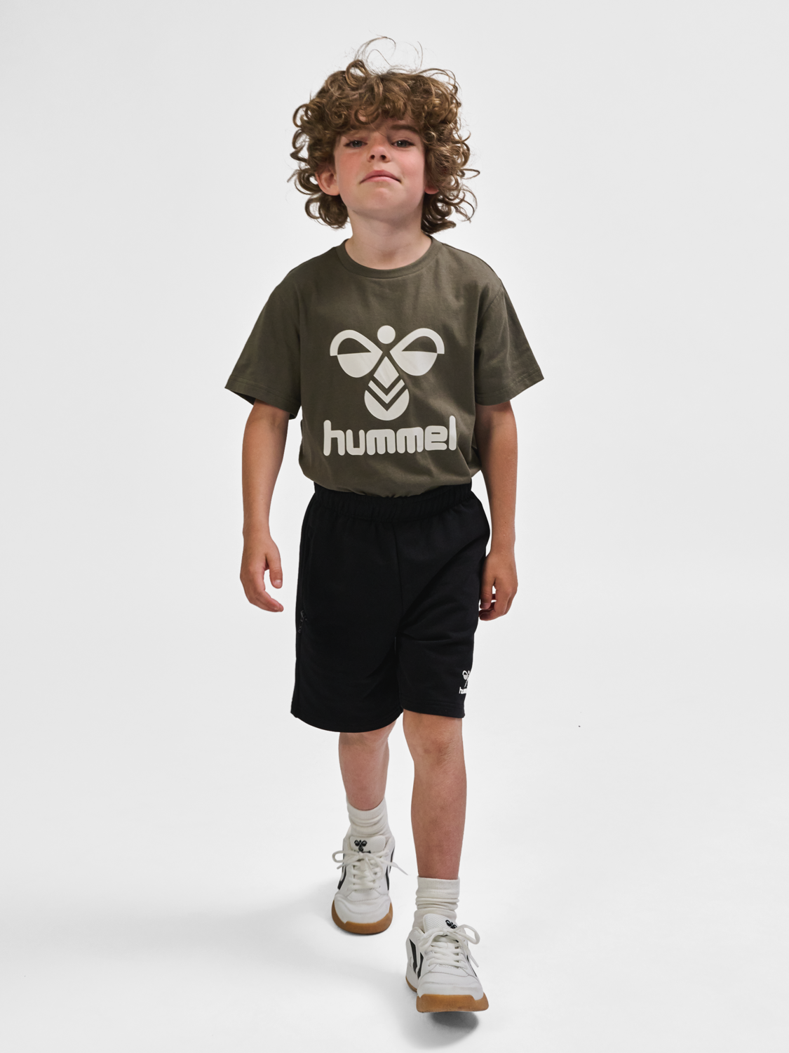 hmlON SHORTS