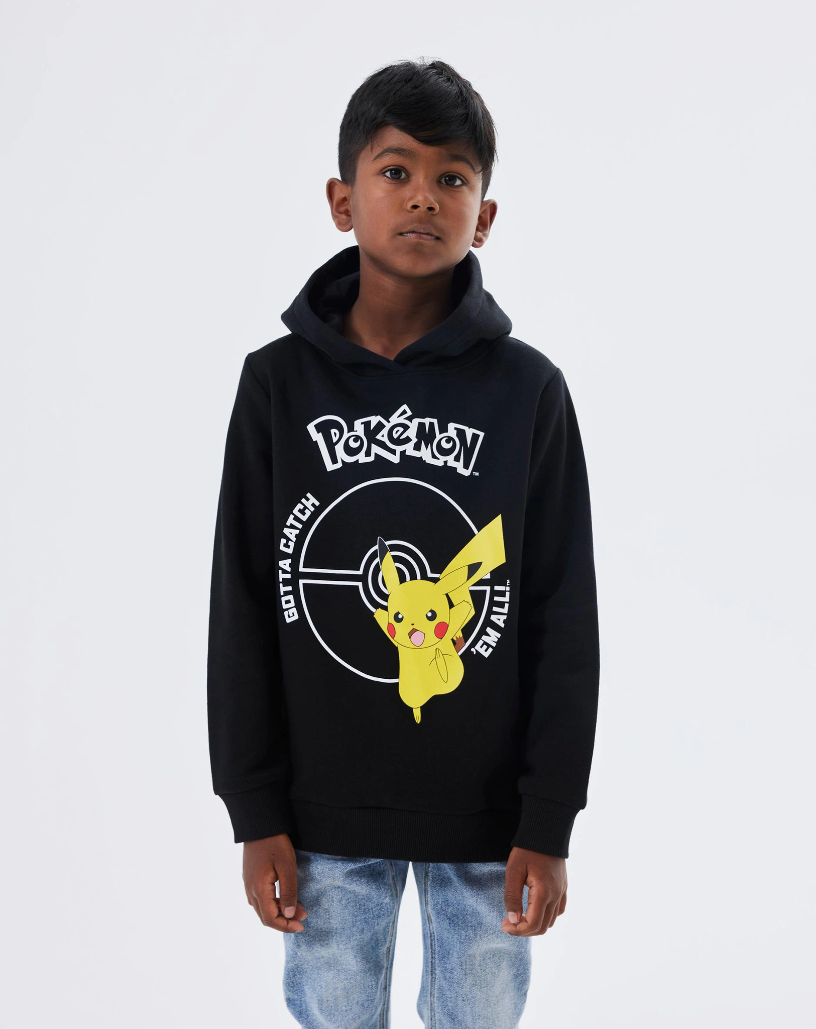 Kapuzen-Sweatshirt NKMNOSCAR POKEMON in schwarz