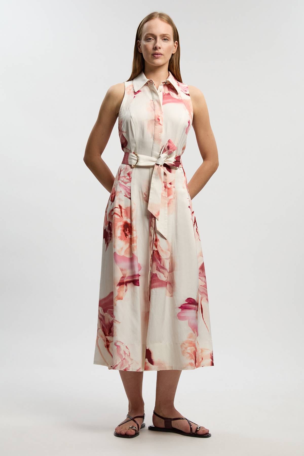 KarenMillen Robe Midi Tissée Premium En Viscose Lin À Col Licou Avec Surpiqûres Florales Et Détail Anneau En D