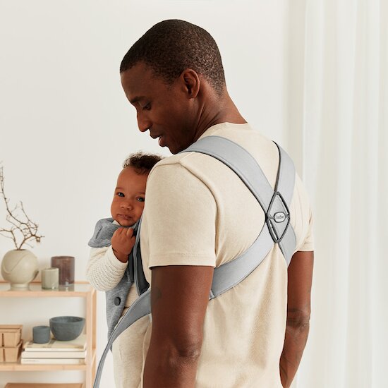 Porte-bébé Mini   Gris Clair Jersey 3D        de               BabyBjörn