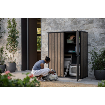 Keter Signature tuinkast walnut bruin kunststof 140 x 73,6 x 170,4 cm