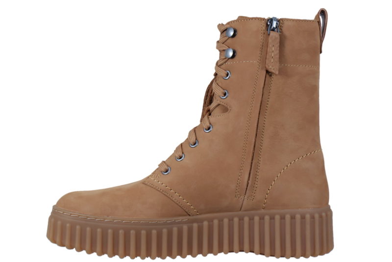CLARKS TORHIL STTYLE STØVLE I TAN OLIERET SKIND