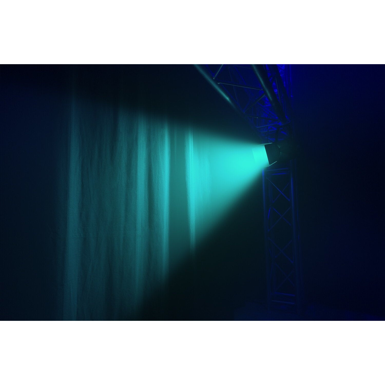 BeamZ BTF440Z Mini Fresnel Zoom 4x 40W RGBW COB LED wash lichteffect