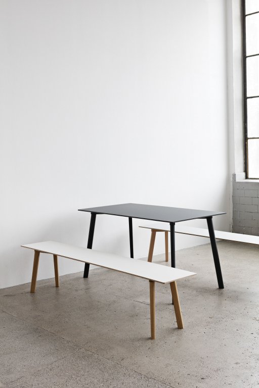 Hay CPH Deux 210 tafel 200x75 met wit beuken onderstel parelwit
