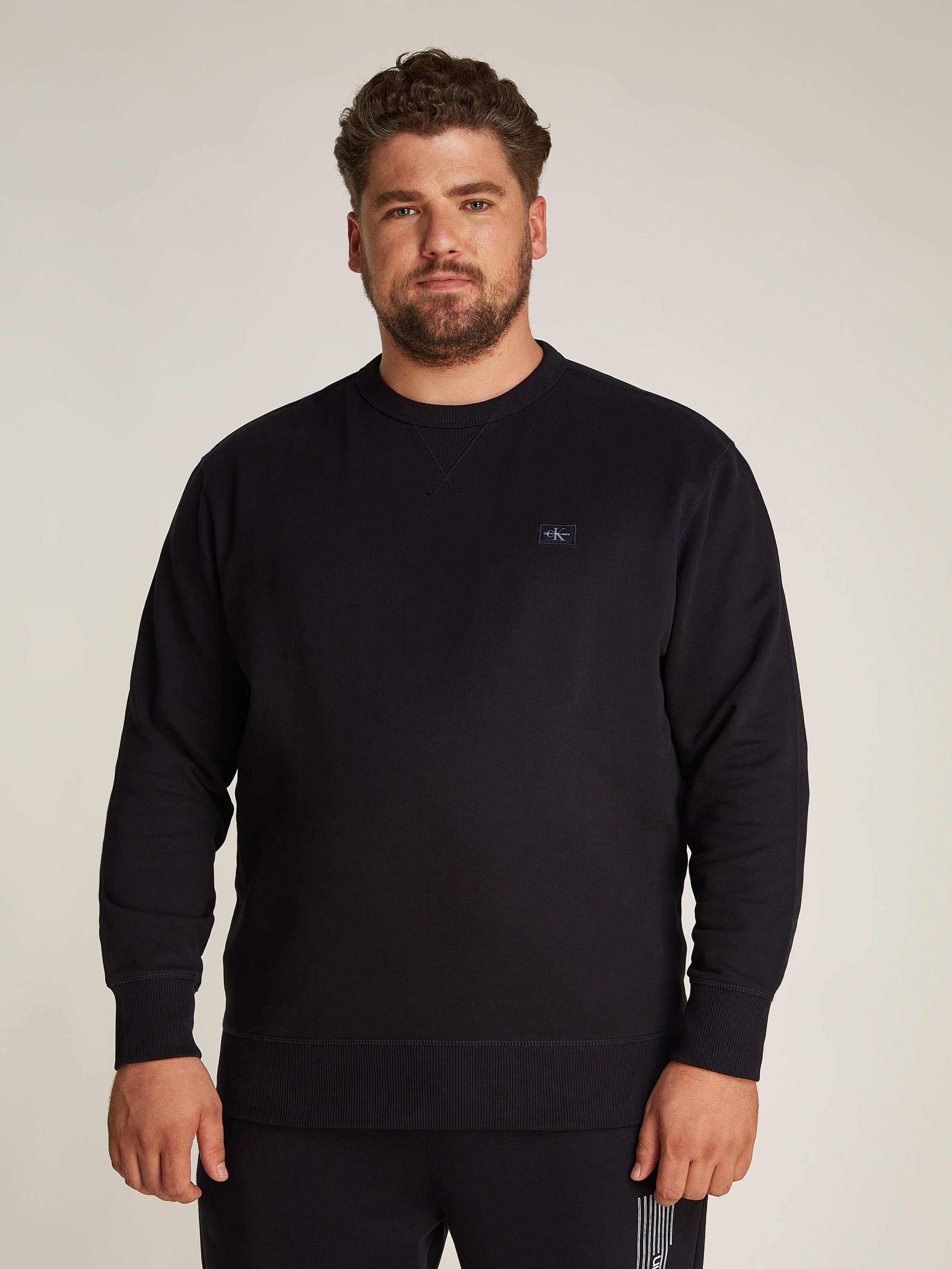 Calvin Klein Jeans Plus Sweatshirt »PLUS WOVEN LABEL CREW NECK«, in grossen Grössen