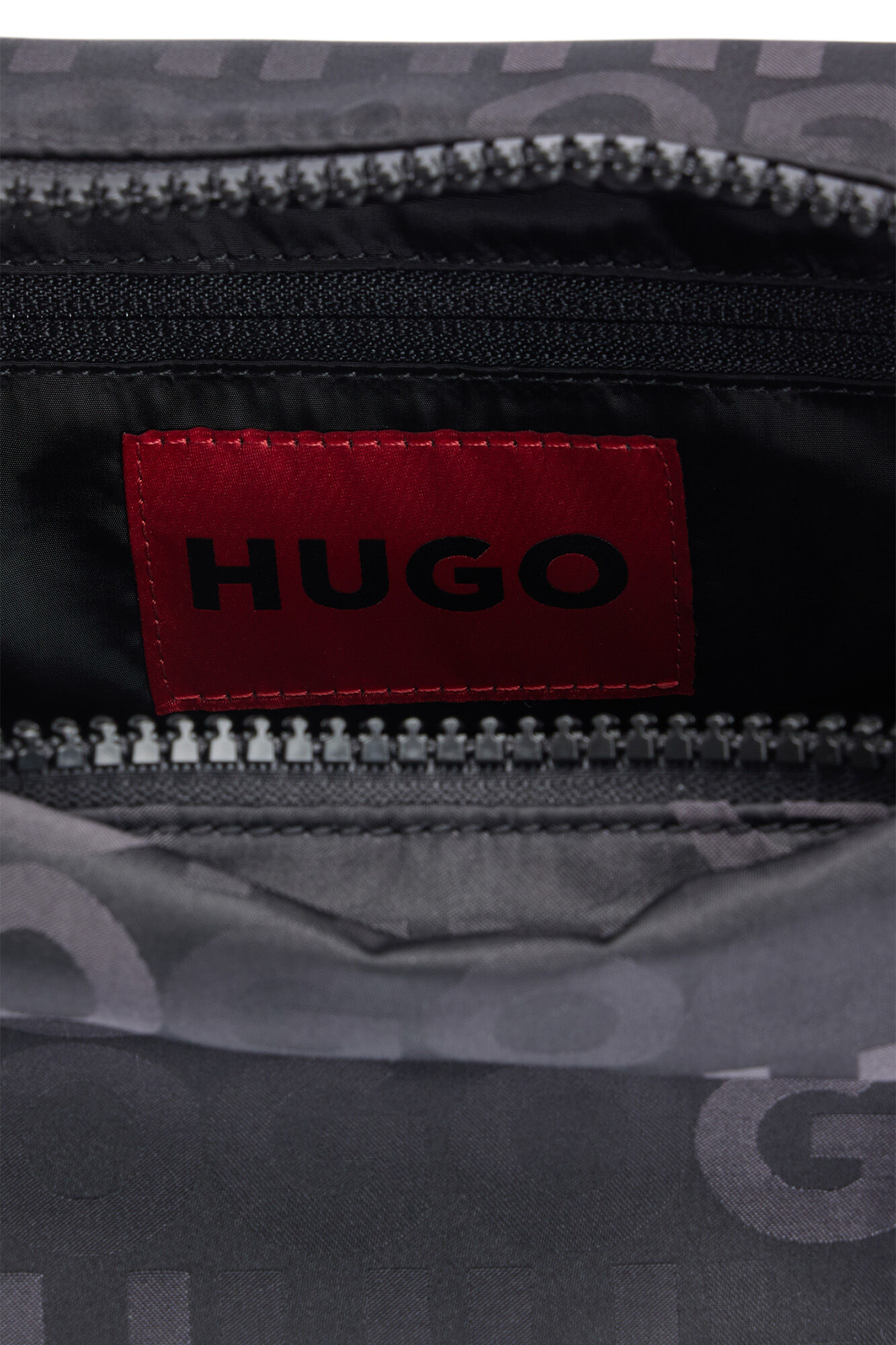 Nécessaire de artigos de higiene pessoal