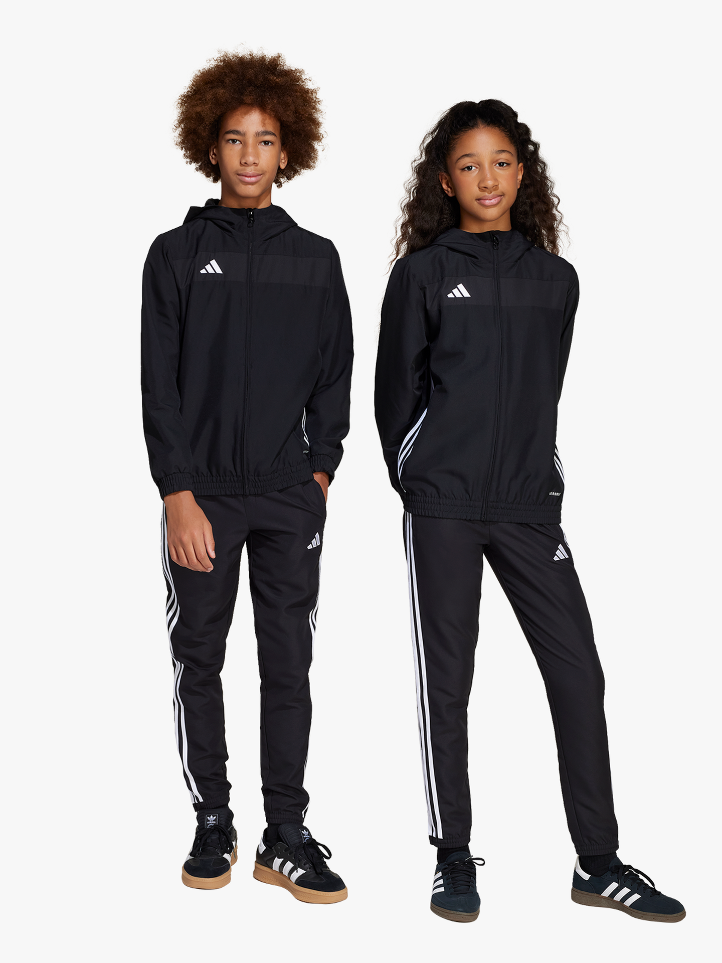 Tiro Essential Pant
