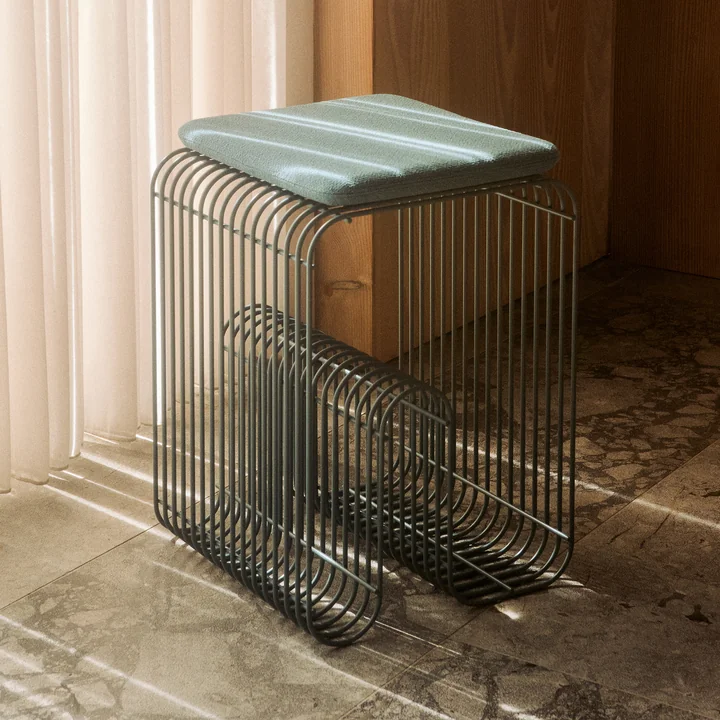 AYTM - Curva Hocker, amber