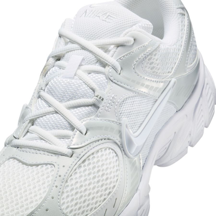 Nike Chaussures Vomero 5 - Blanc/Noir/Argenté