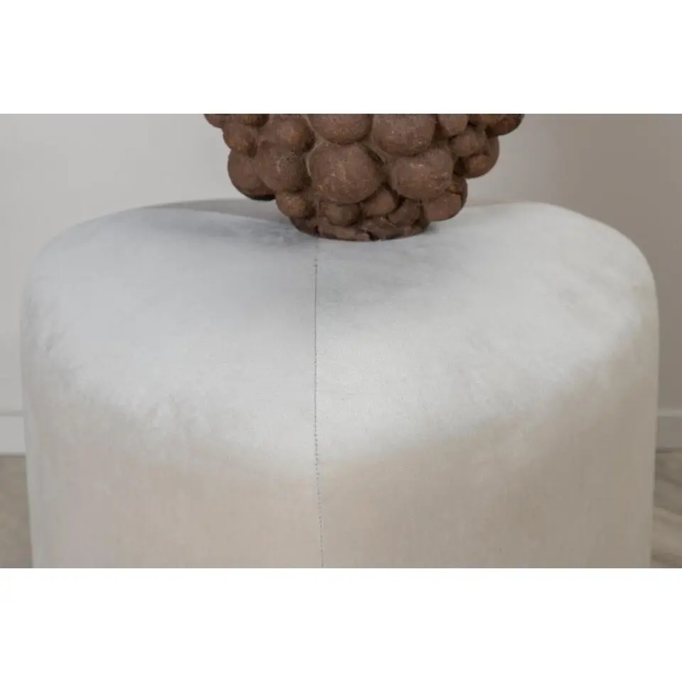 Svea - Troy poef - velvet - beige