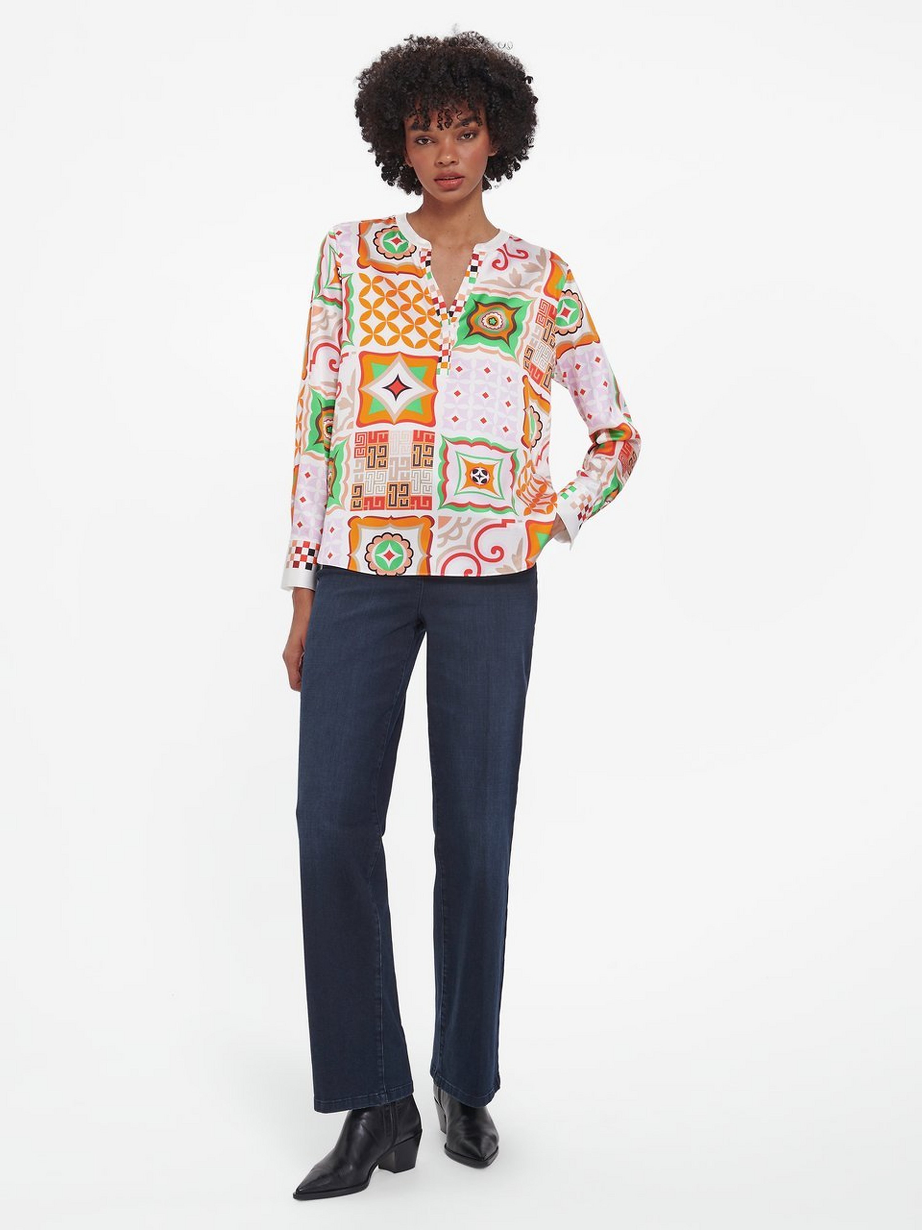 Bluse mit Stehkragen