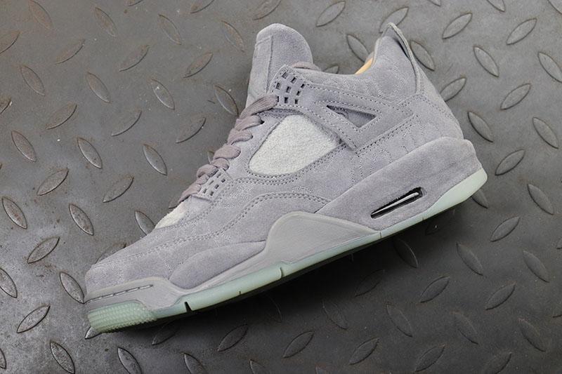 Jordan 4 Retro Kaws