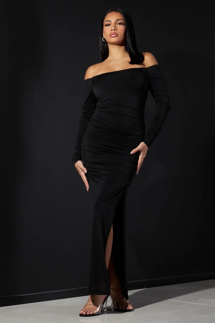 Robe longue noire froncée