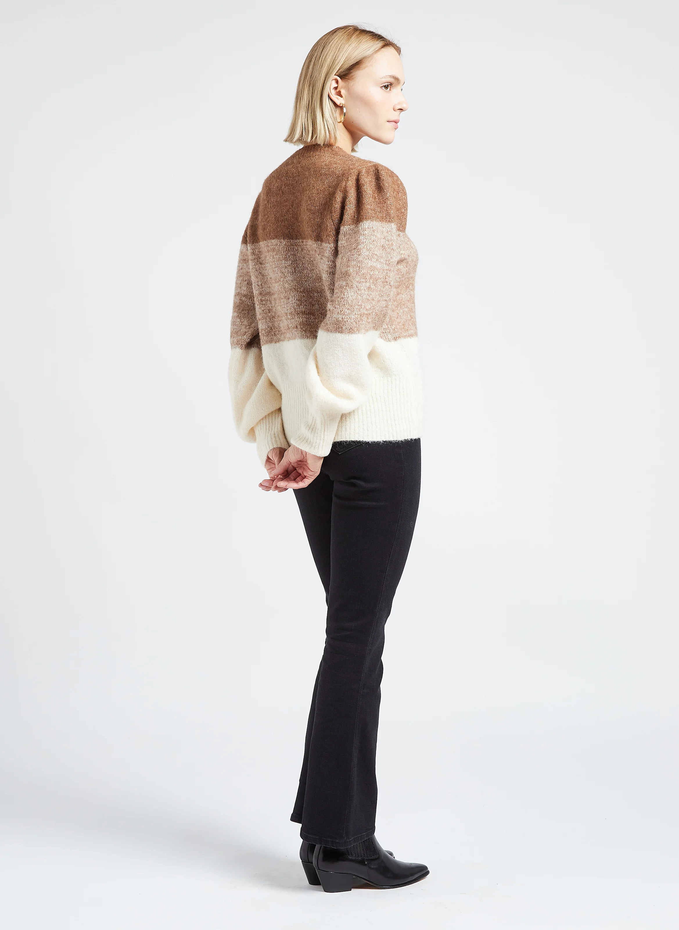 MALOU - Pull ample encolure V en maille | Marron