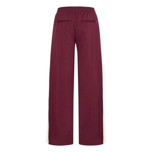 Ichi Kate Bukser, Port Royale, S