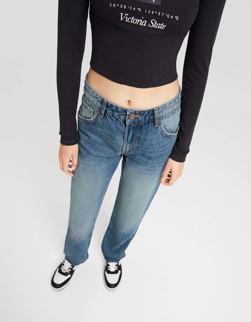 calça jeans de corte reto