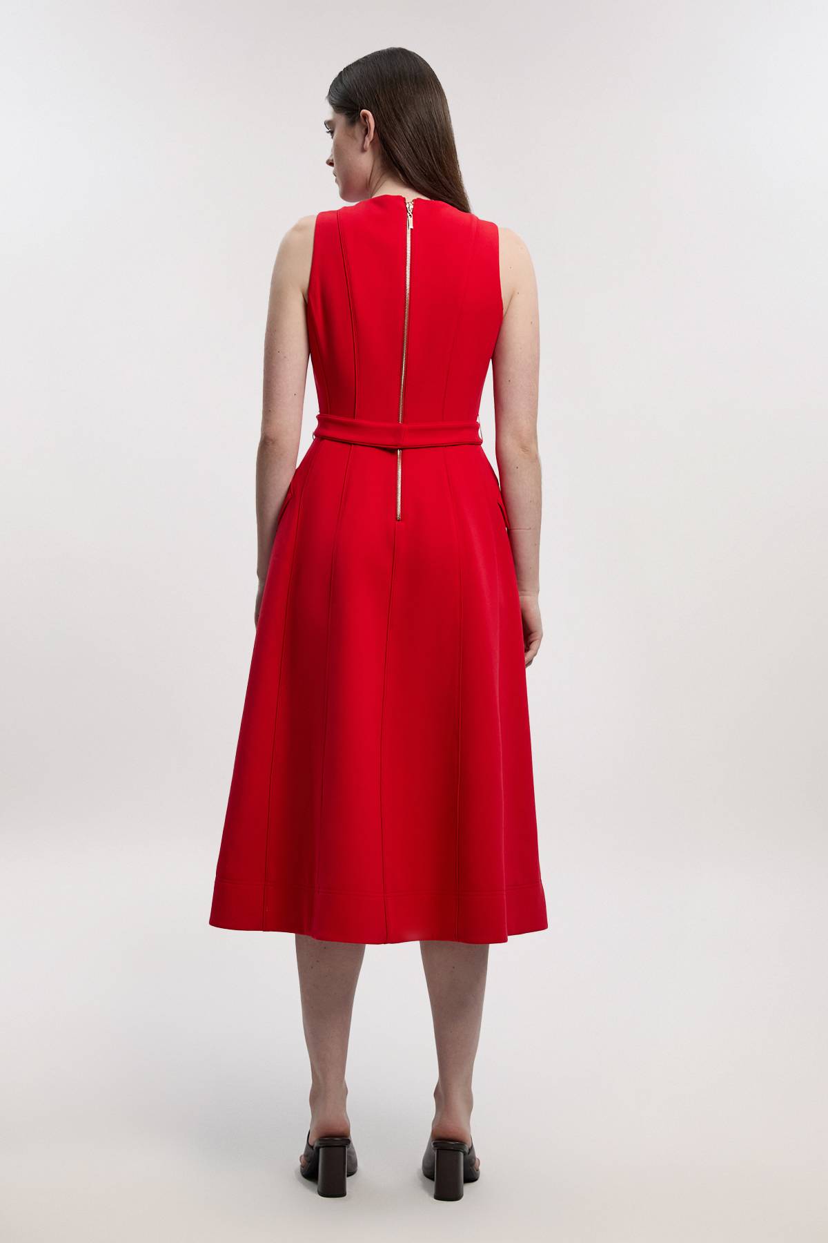 KarenMillen Robe Mi-Longue Évasée à Ceinture et Coutures Ajustées en Stretch Compact Petite Taille