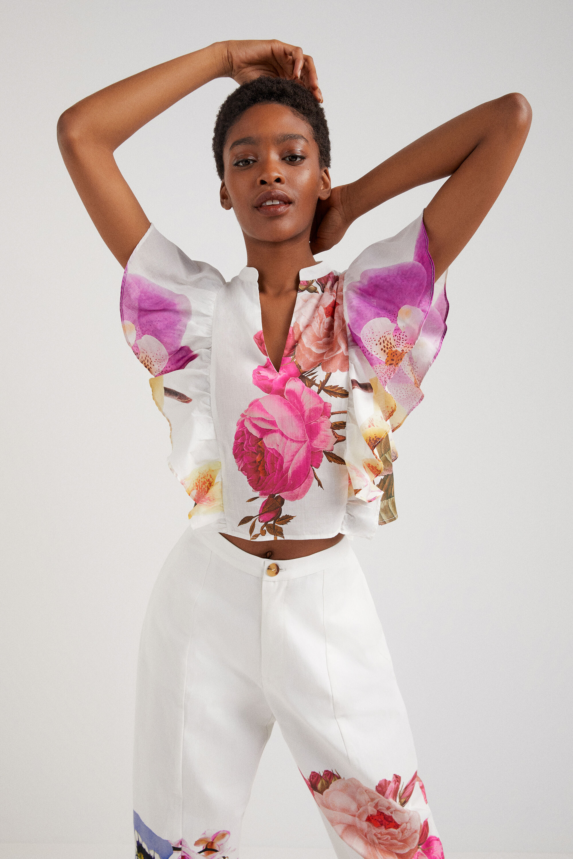 Blouse à fleurs M. Christian Lacroix