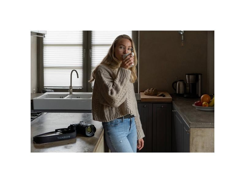 Tamron Zoomobjektiv AF 18-300mm F/3.5-6.3 Di III-A VC Sony Ein Objektiv mit allen Brennweiten