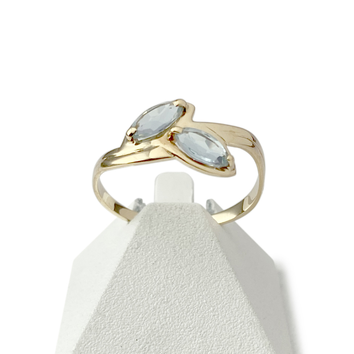 Bague d'occasion or 750 jaune aigues marines navettes navettes