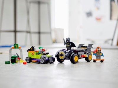LEGO Batman™ vs. The Joker™: Batmobile™ achtervolging (76180)