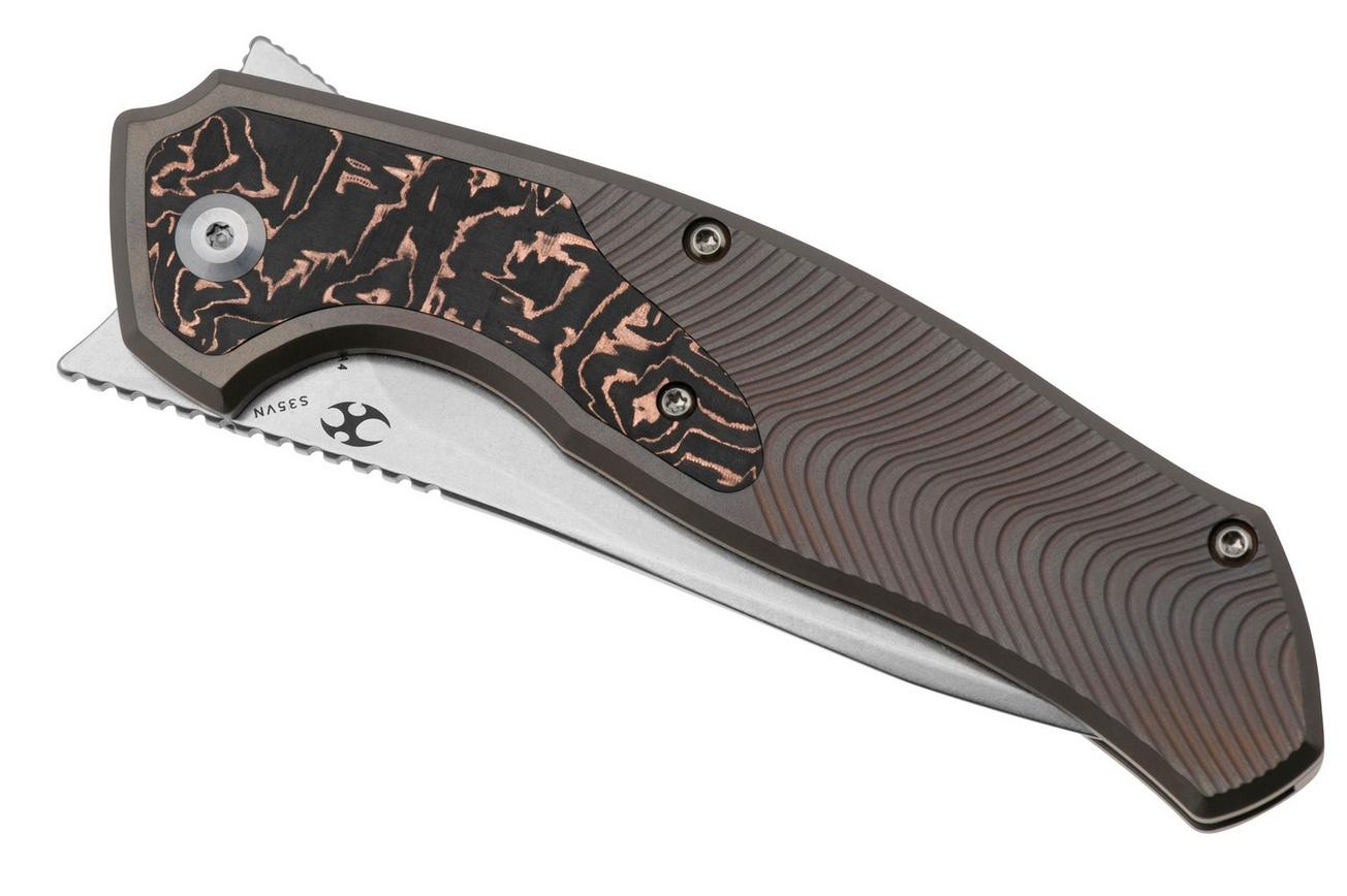 Kansept Havørn K1069A4 Stonewashed CPM S35VN, Bronze Titanium, Copper Carbon Fiber Inlay, zakmes, Djinn design
