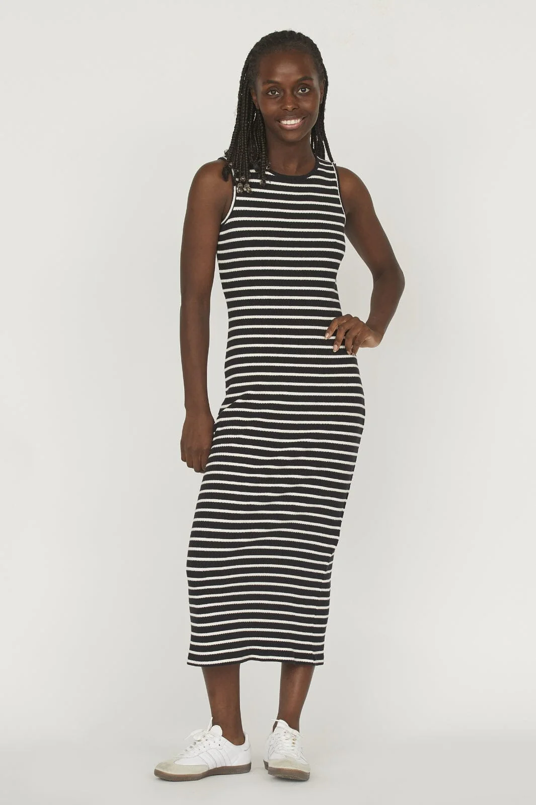 Sisters Point Eike-Dr2 010 black cream