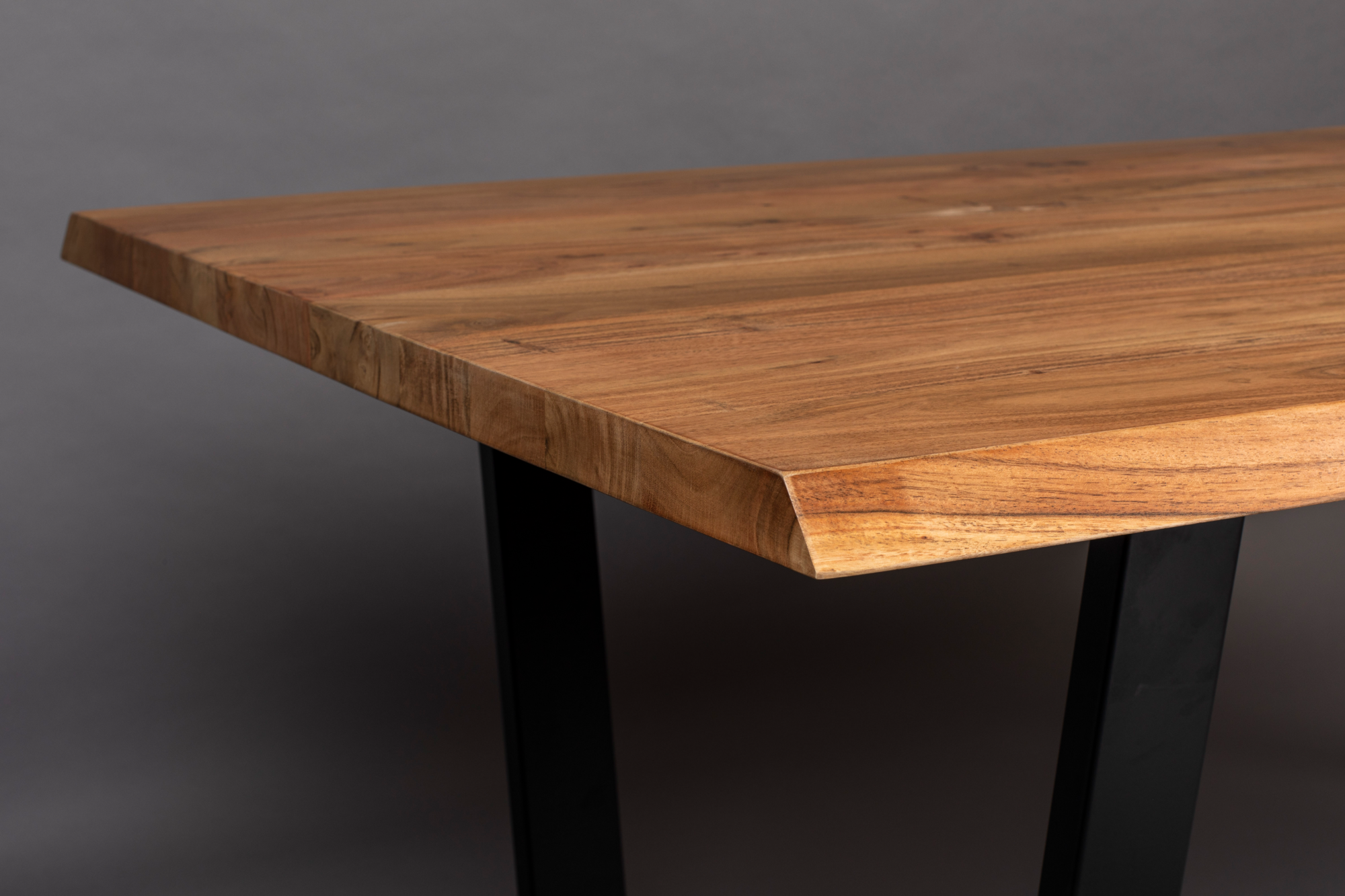 Dutchbone eettafel Aka  200x90 cm