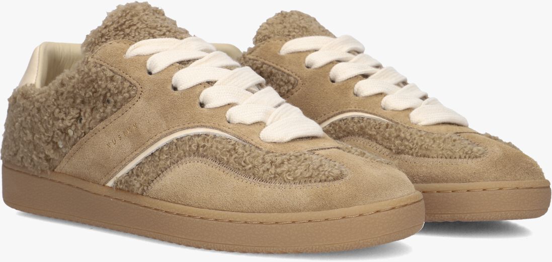 beige nubikk lage sneakers ray owen studs
