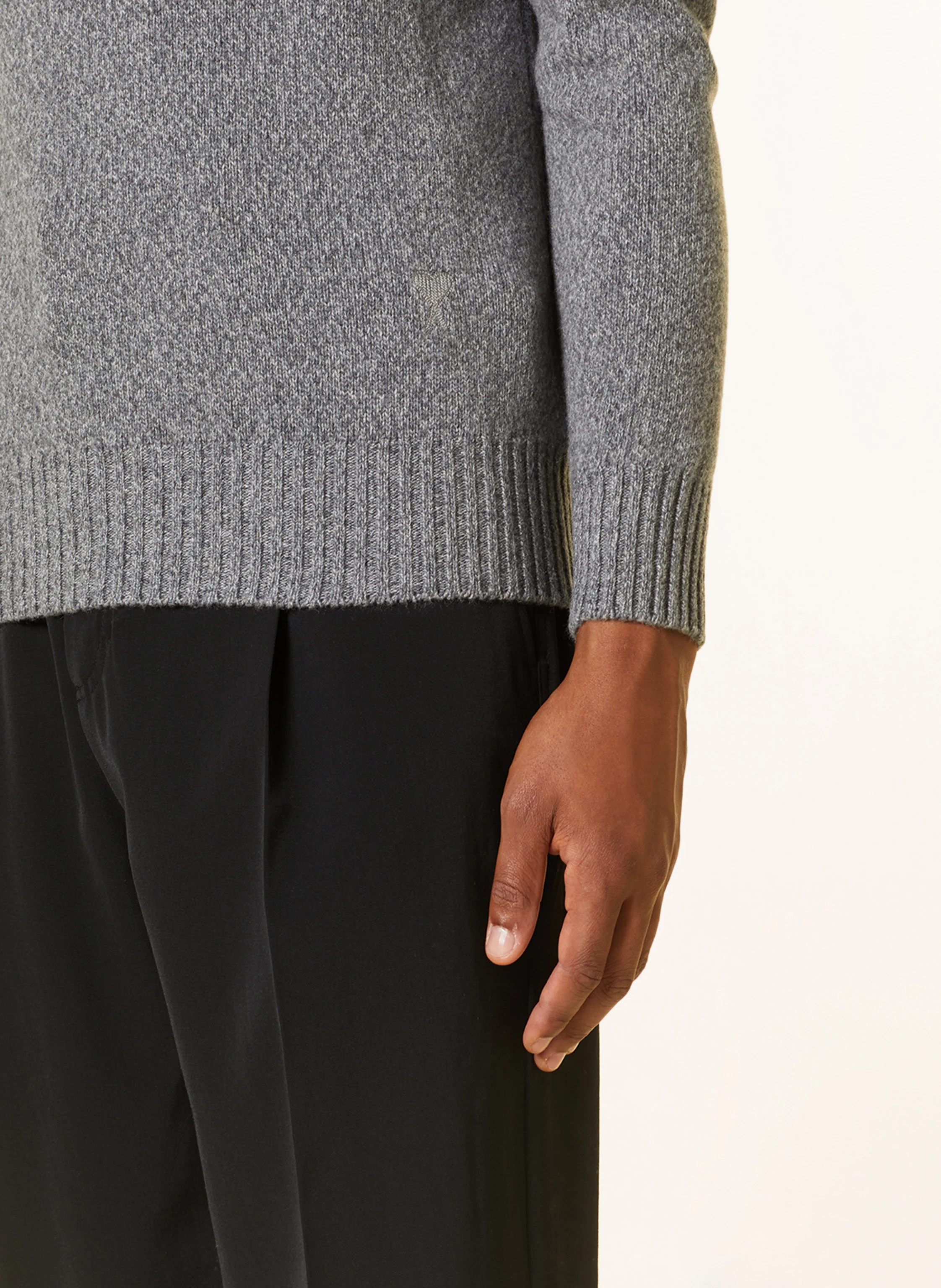 AMI PARIS Rollkragenpullover aus Cashmere