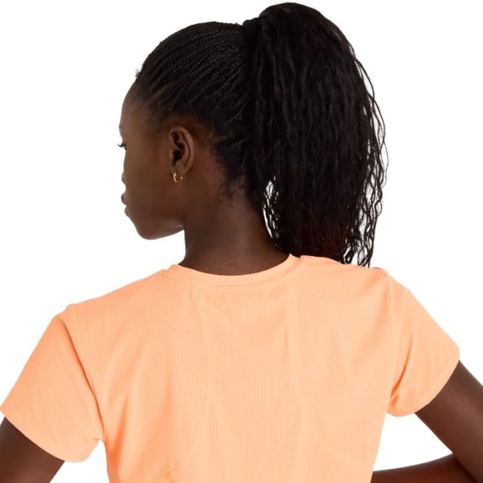 New Balance Dame T-shirts Race Day Ultra Light SS Tee Orange