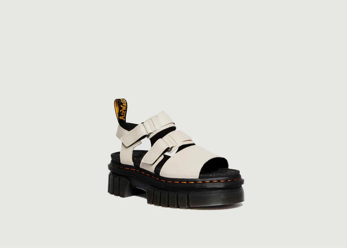 Sandales en cuir à plateforme Ricki 3-Strap Dr. Martens