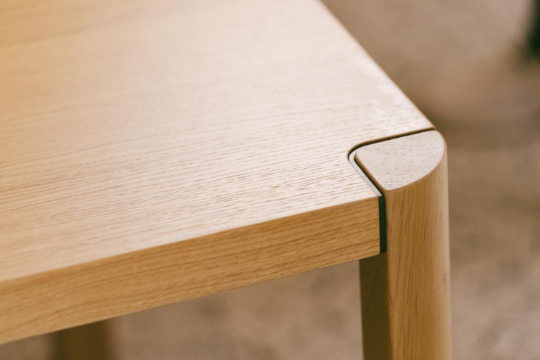 Thonet 1140 eettafel 200x100 eiken gebleekt