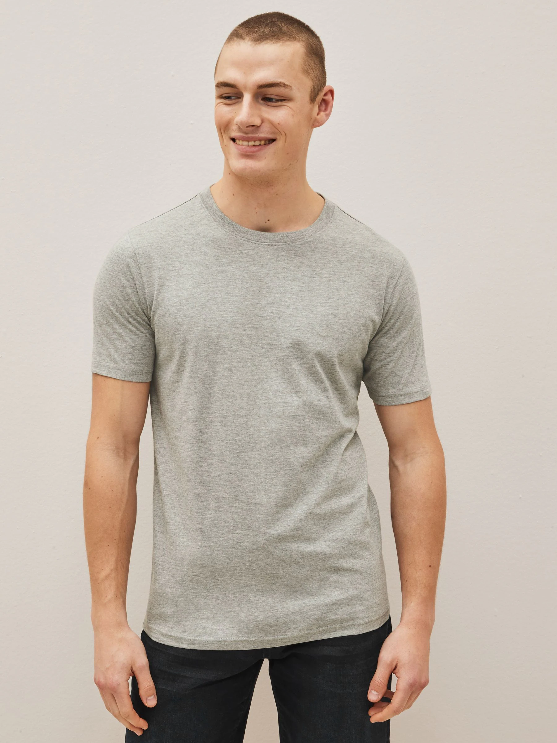 Zwart/leisteen/grijs gemêleerd/wit/marineblauw/blauw - Slim Fit - Essential katoenen T-shirts verpakking van 6